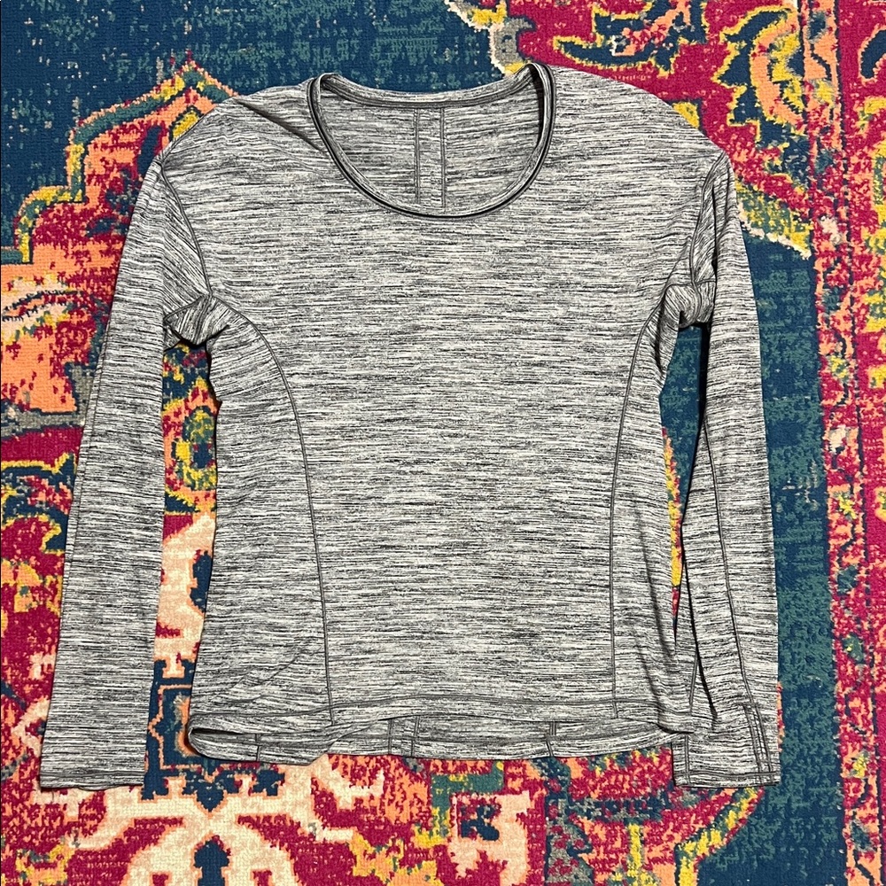 Lululemon Heather Women's Gray Long Sleeve Top size 4